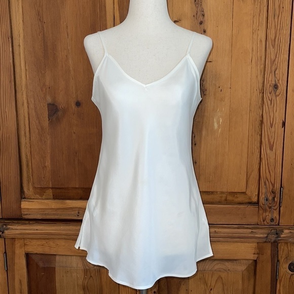 COPY - NWT LOU & GREY WHITE “CUPRO” SATIN EFFECT CAMISOLE Sz. XS - Picture 5 of 16
